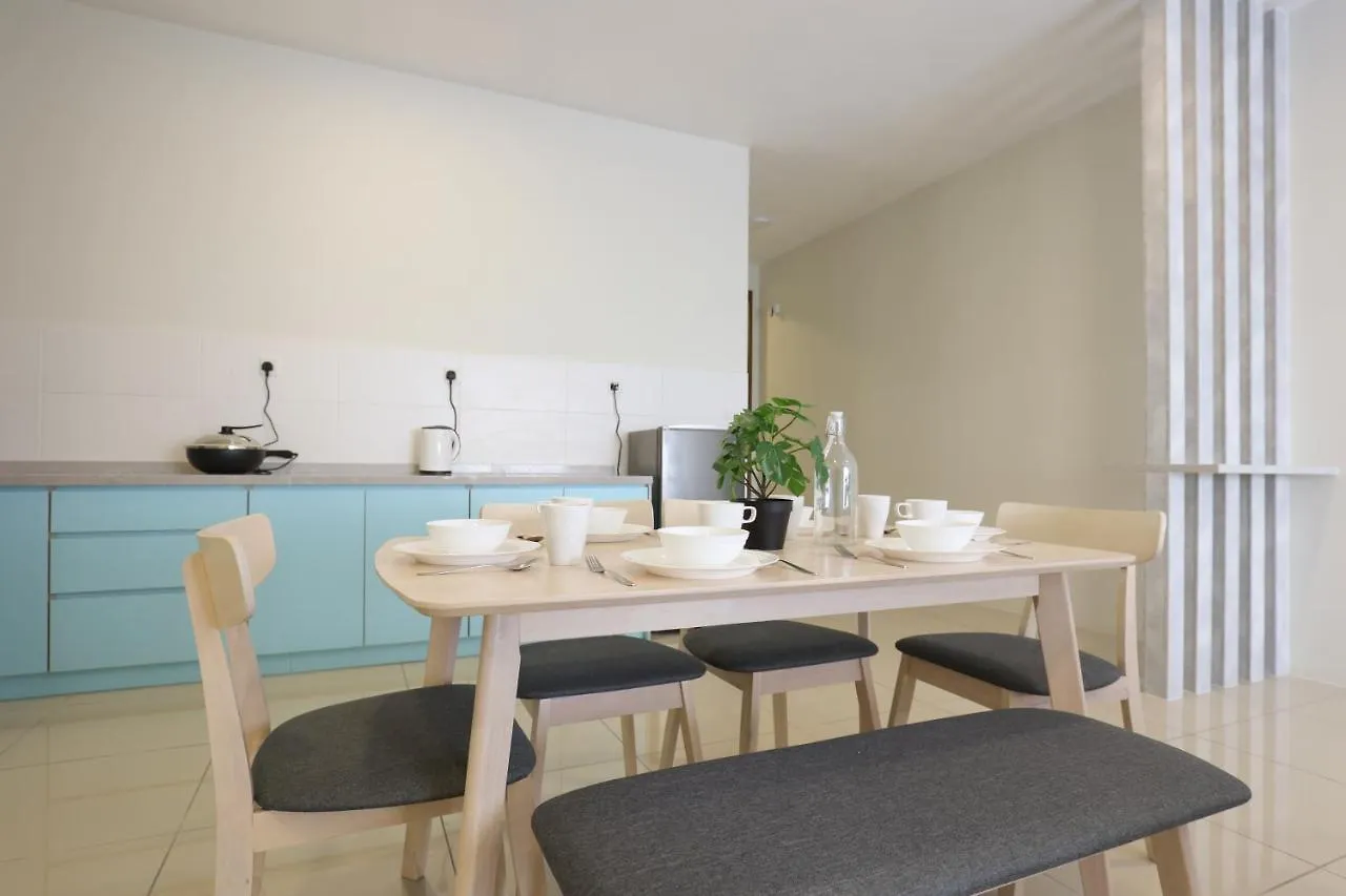 3-Bedroom W Pool 8 Pax @ Bukit Oug Kuala Lumpur 0*,  Malezja