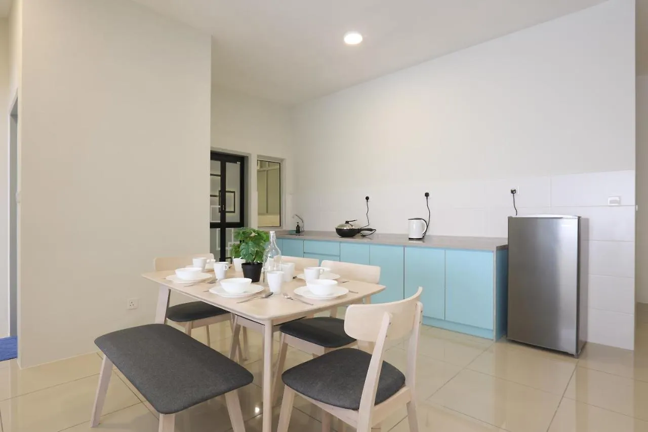 3-Bedroom W Pool 8 Pax @ Bukit Oug Kuala Lumpur Apartment